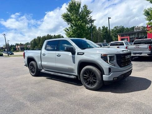 Used 2024 GMC Sierra 1500 Elevation AWD/4WD image 4