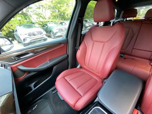 Used 2024 BMW X3 xDrive30i w/ Premium Package AWD/4WD image 28