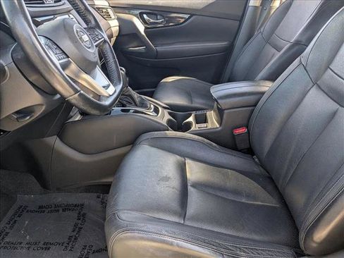 Used 2018 Nissan Rogue SL FWD image 14
