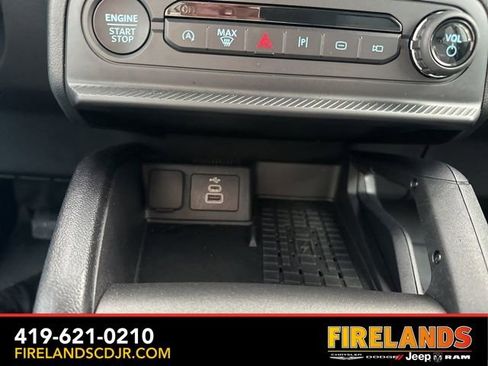 Used 2025 Ford Bronco Sport Badlands image 25