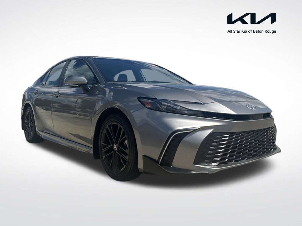 Used 2025 Toyota Camry SE w/ Multimedia Upgrade Package FWD 360° Tour