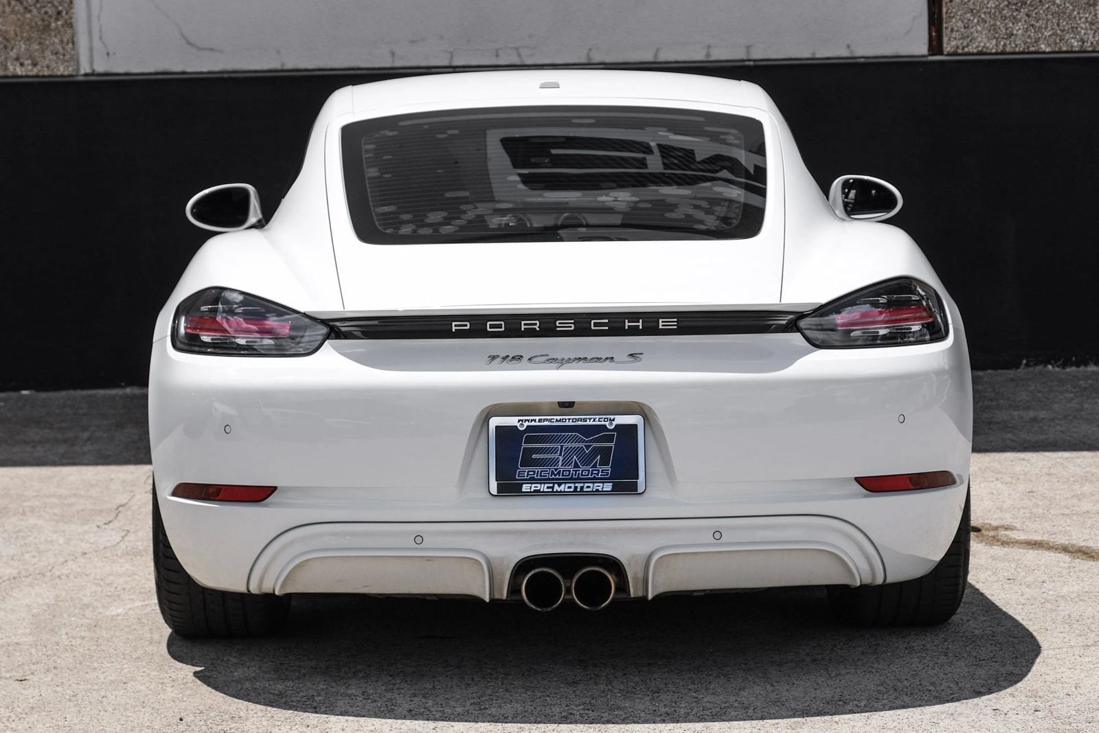 Used 2018 Porsche 718 Cayman S w/ Sportdesign Package RWD image 8