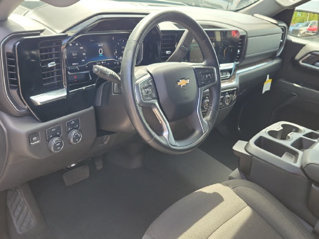 Certified 2024 Chevrolet Silverado 1500 LT AWD/4WD image 24