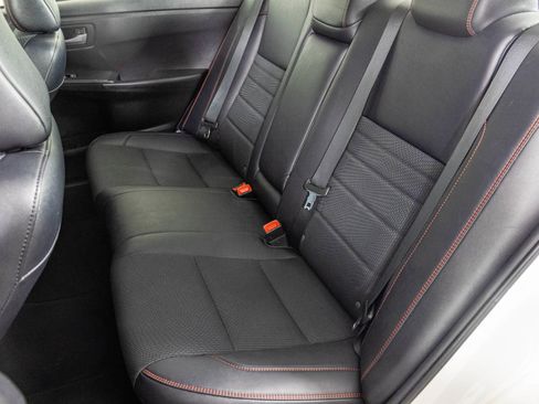 Used 2017 Toyota Camry SE FWD image 31