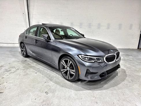 Used 2019 BMW 330i Sedan w/ Premium Package image 1