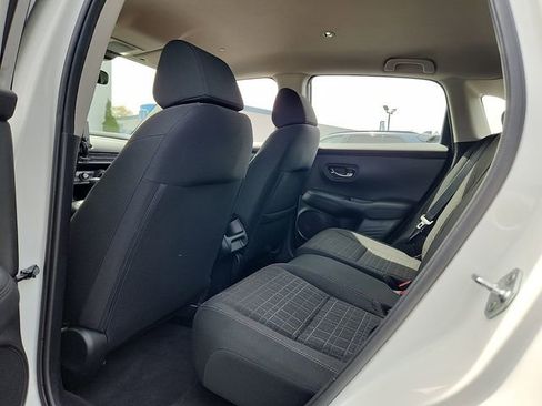 Used 2023 Honda HR-V LX image 10
