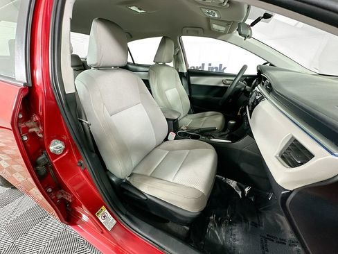 Used 2016 Toyota Corolla LE FWD image 29