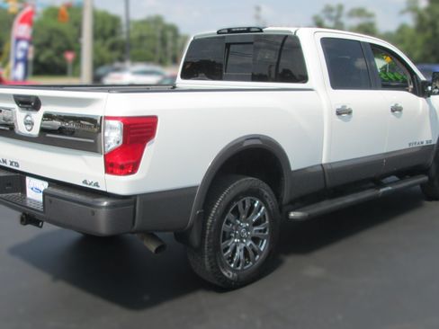 Used 2019 Nissan Titan Platinum Reserve w/ Platinum Utility Package AWD/4WD image 3