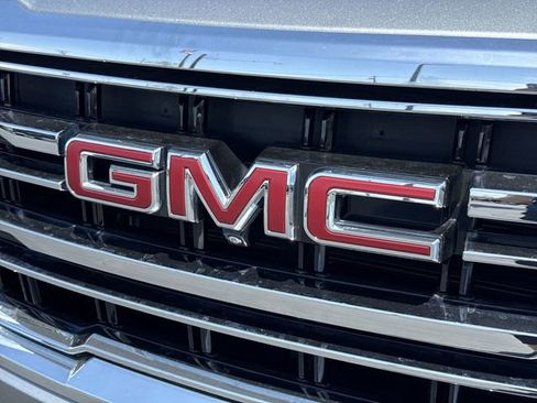 Used 2023 GMC Yukon SLT w/ SLT Luxury Package AWD/4WD image 31