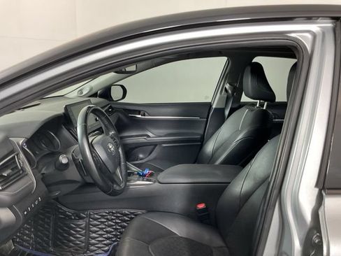 Used 2022 Toyota Camry XSE w/ Navigation Package FWD image 10