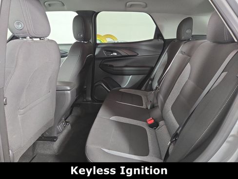 Used 2024 Chevrolet TrailBlazer LT w/ Convenience Package FWD image 13