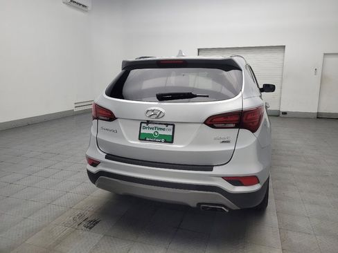 Used 2017 Hyundai Santa Fe Sport image 7