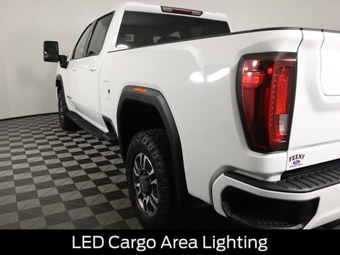 Used 2022 GMC Sierra 2500 AT4 image 30