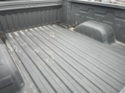 Used 2023 Chevrolet Silverado 1500 Custom image 11