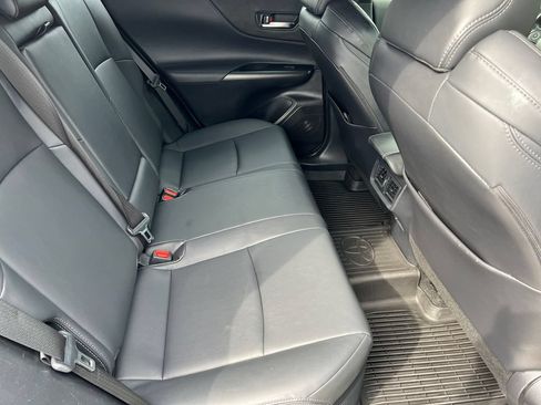 Used 2022 Toyota Venza XLE AWD/4WD image 10