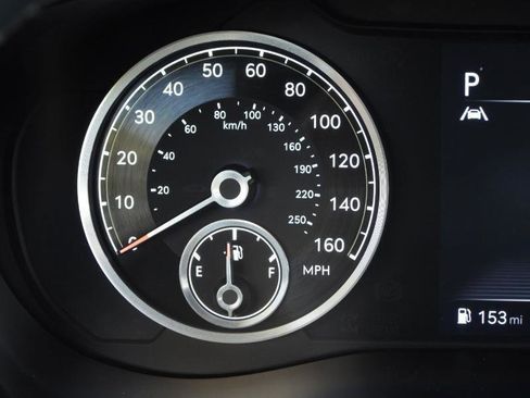 Used 2022 Genesis G70 2.0T RWD image 80