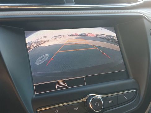 Used 2022 Chevrolet TrailBlazer LS image 26