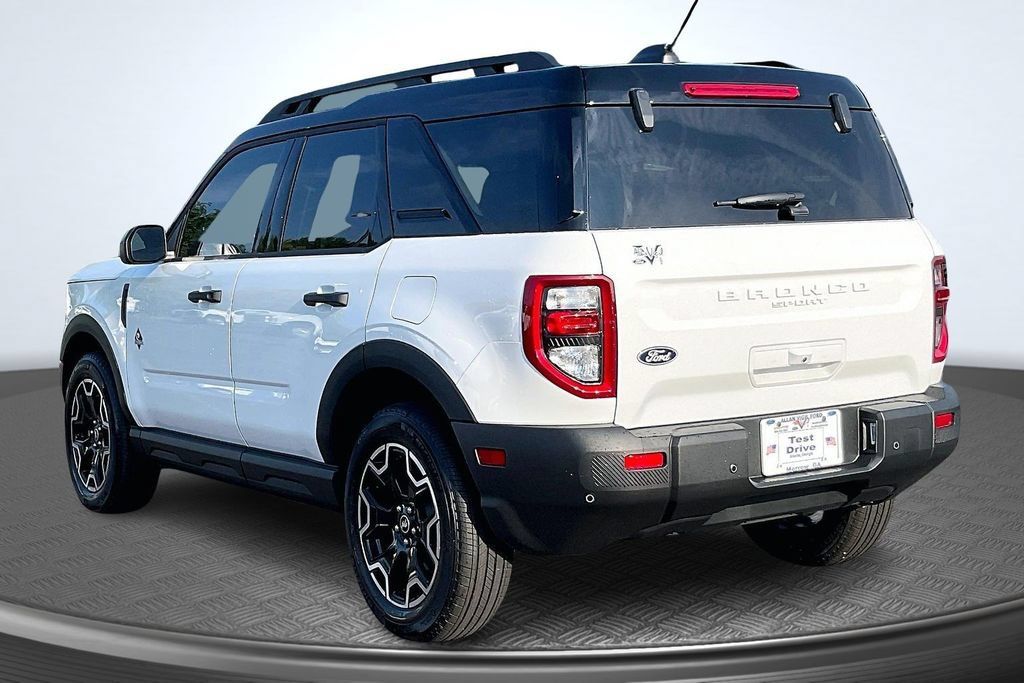New 2026 Ford Bronco Sport Outer Banks AWD/4WD image 3