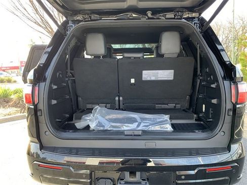 Used 2023 Toyota Sequoia Platinum image 35