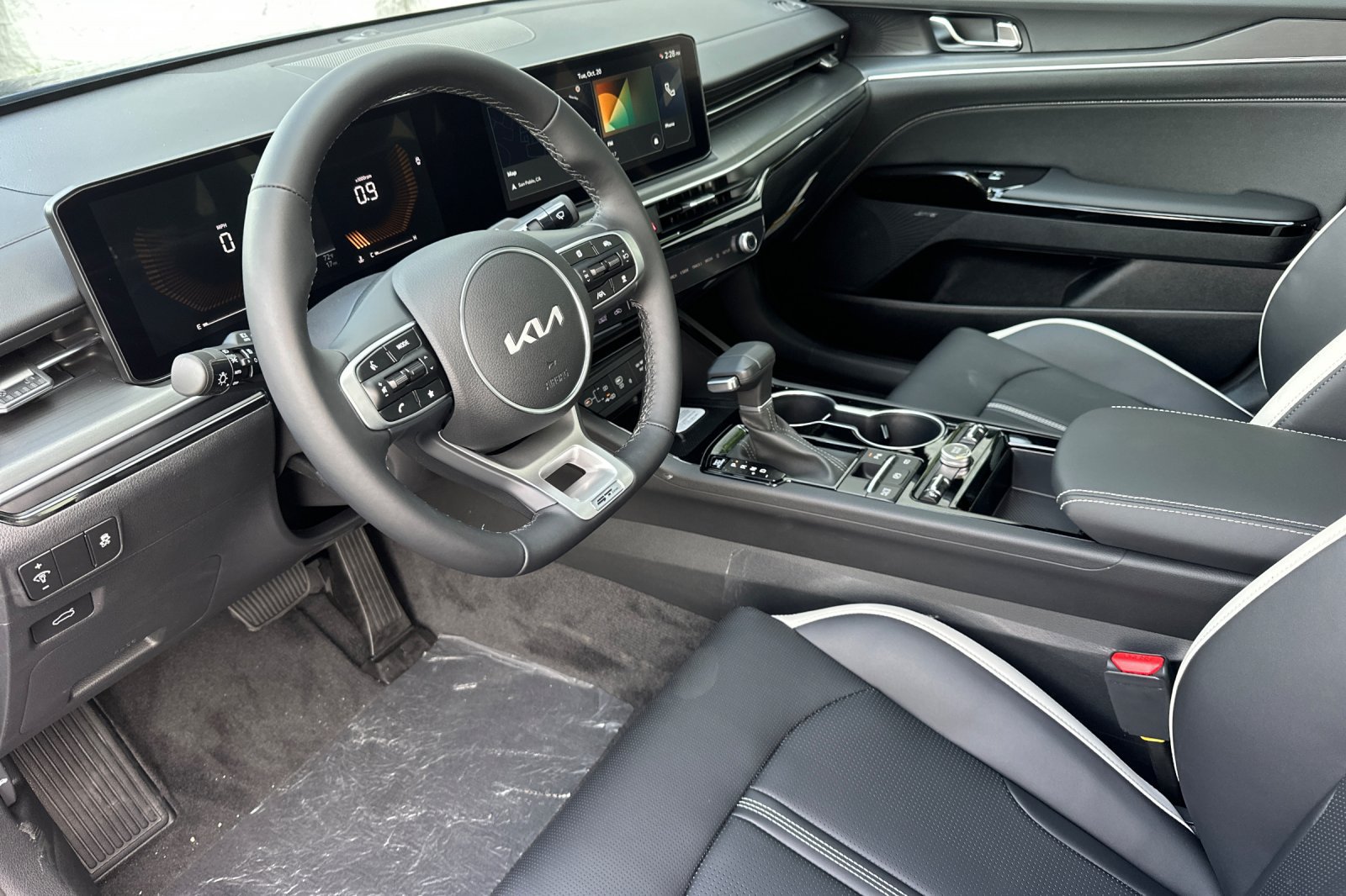 New 2027 Kia K5 GT-Line w/ GT-Line Premium Package FWD image 11