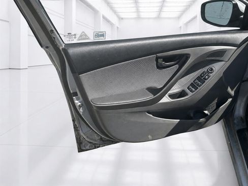 Used 2012 Hyundai Elantra GLS w/ Preferred Pkg 3 FWD image 32