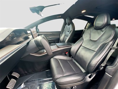 Used 2022 Tesla Model X image 20