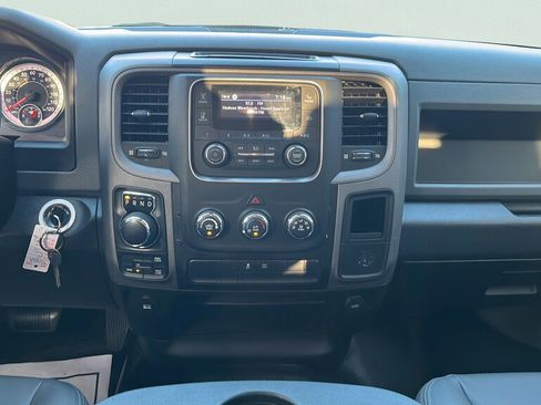Used 2020 RAM 1500 Tradesman w/ Chrome Appearance Group AWD/4WD image 10