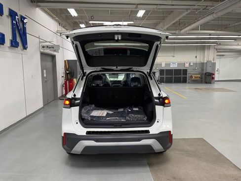 New 2026 Volkswagen Tiguan SE image 11