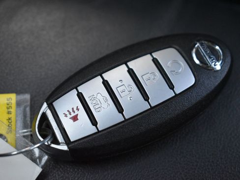 Used 2017 Nissan Maxima SR w/ Midnight Edition image 32