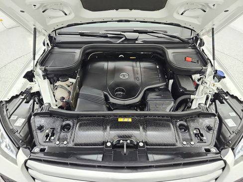 Certified 2026 Mercedes-Benz GLS 450 4MATIC image 16