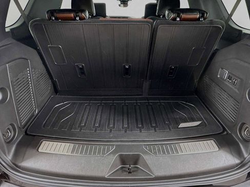 Used 2024 GMC Yukon Denali Ultimate image 28