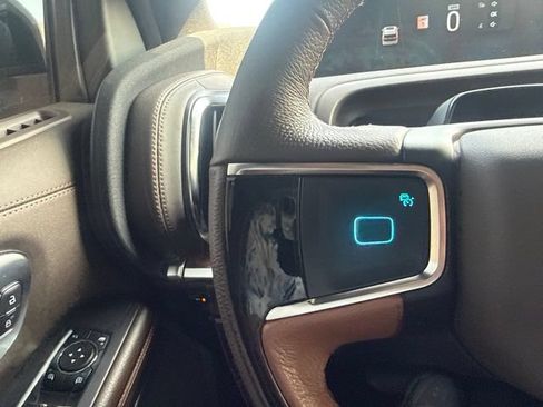 Used 2025 Ford Expedition King Ranch AWD/4WD image 14