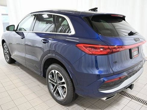 Used 2025 Audi Q5 Premium Plus AWD/4WD image 11