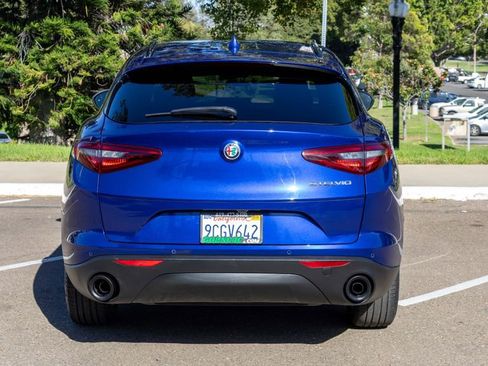 Used 2022 Alfa Romeo Stelvio Sprint image 11