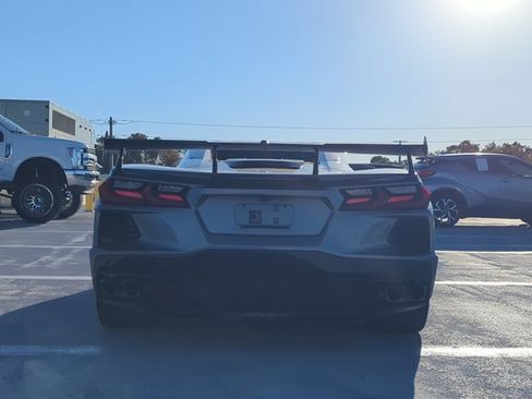 Used 2022 Chevrolet Corvette 2LT w/ Z51 Performance Package image 6