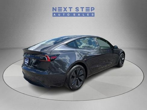 Used 2025 Tesla Model 3 Long Range AWD/4WD image 8