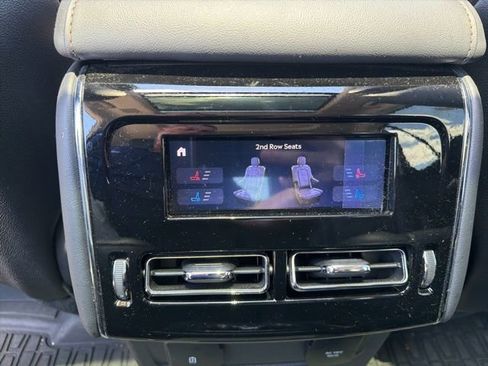 Used 2025 Lincoln Aviator Reserve w/ Equipment Group 201A AWD/4WD image 13