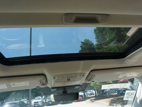 Used 2024 Nissan Armada Platinum w/ Captain's Chairs Package image 14