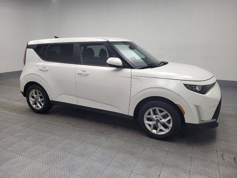 Used 2023 Kia Soul LX w/ Option Group 015 image 11