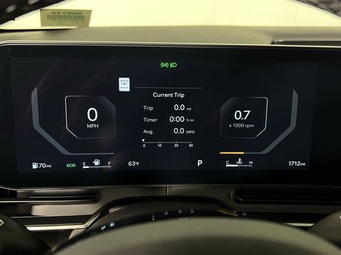 Used 2025 Kia Carnival SX w/ SX Dark Edition Package image 17