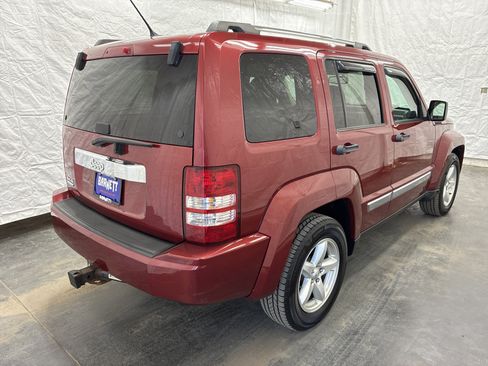 Used 2012 Jeep Liberty Limited AWD/4WD image 3