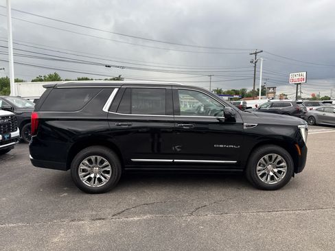 New 2026 GMC Yukon Denali w/ Sun & Power Step Package AWD/4WD image 6