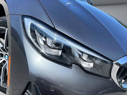 Used 2019 BMW 330i xDrive Sedan w/ Driving Assistance Package AWD/4WD image 32