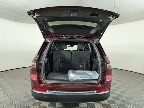 New 2025 Jeep Grand Cherokee L Limited w/ Trailer Tow Package AWD/4WD image 9