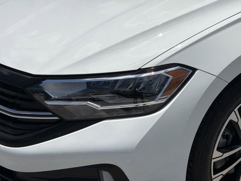 Used 2023 Volkswagen Jetta Sport FWD image 6