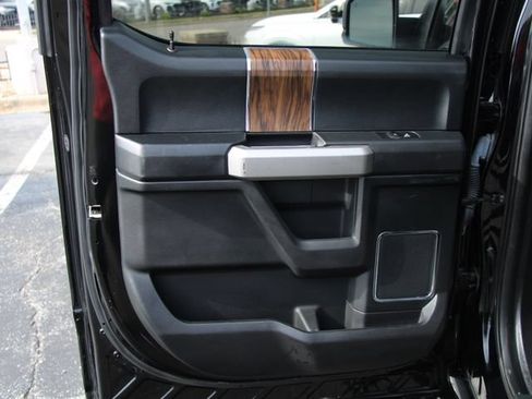 Used 2018 Ford F150 Lariat w/ Equipment Group 502A Luxury AWD/4WD image 24
