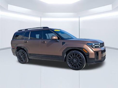 Used 2025 Hyundai Santa Fe Calligraphy image 2