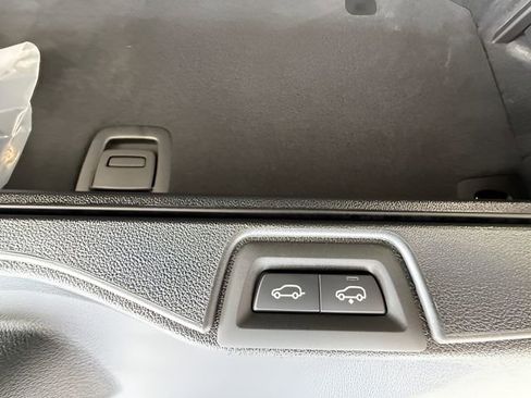 Used 2026 BMW X7 xDrive40i w/ M Sport Package image 29