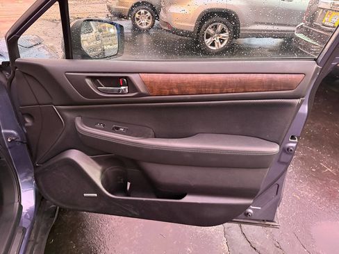 Used 2016 Subaru Outback 2.5i Limited AWD/4WD image 85