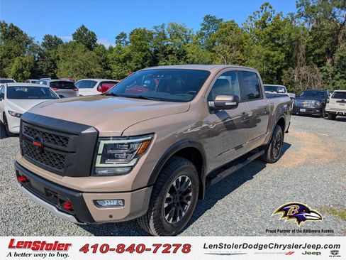 Used 2022 Nissan Titan PRO-4X w/ Pro-4x Convenience Package AWD/4WD image 1